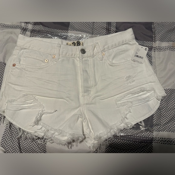 NWT Free People Loving Good Vibrations Jean Shorts - Picture 4 of 7